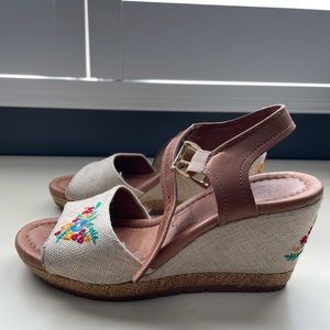 Flexi Wedges Cream Floral Spring Summer Shoes